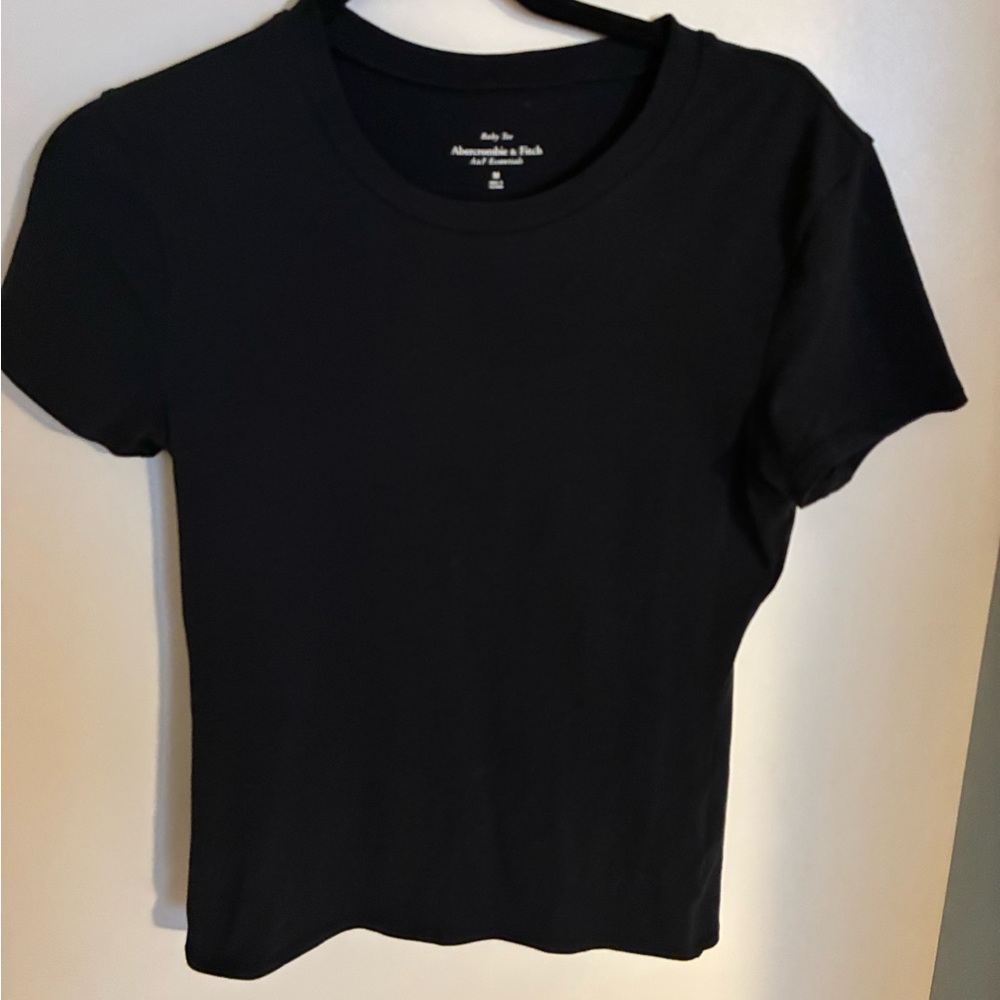 Abercrombie & Fitch Black Short Sleeve Tee